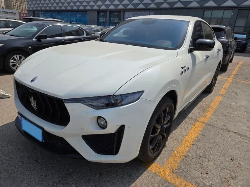 2021 Maserati Levante 3.0T 350HP V6 8AT,autocango,china used car exporter,china ev exporter,chinese used car exporter,chinese used ev exporter