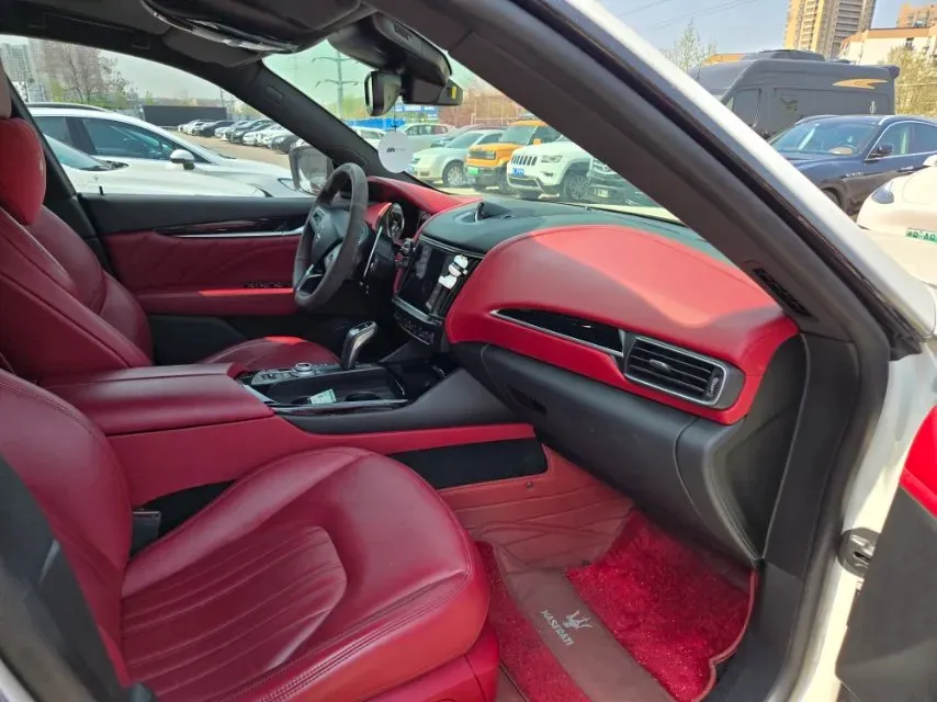 2021 Maserati Levante 3.0T 350HP V6 8AT,autocango,china used car exporter,china ev exporter,chinese used car exporter,chinese used ev exporter