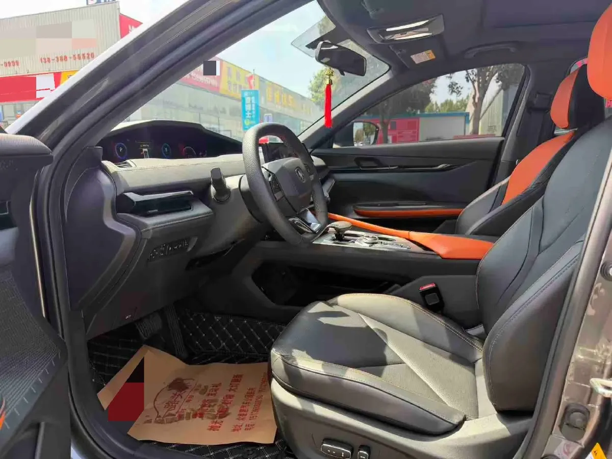 2023 ChangAn UNI-V iDD 1.5T 170HP L4 6TCT PHEV 18.4KWH,autocango,china used car exporter,china ev exporter,chinese used car exporter,chinese used ev exporter