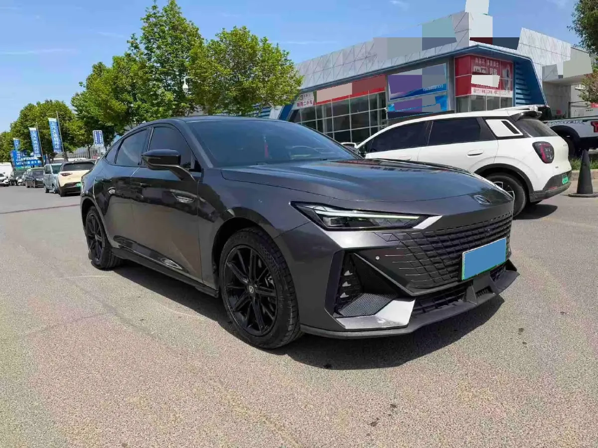 2023 ChangAn UNI-V iDD 1.5T 170HP L4 6TCT PHEV 18.4KWH,autocango,china used car exporter,china ev exporter,chinese used car exporter,chinese used ev exporter