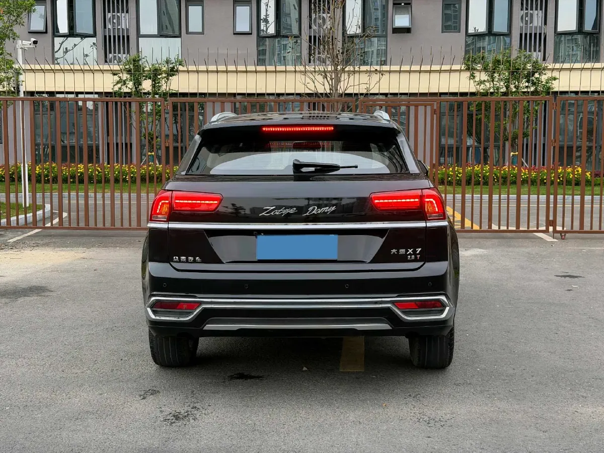 2018 Zotye Damy X7 2.0T 190HP L4 8AT,autocango,china used car exporter,china ev exporter,chinese used car exporter,chinese used ev exporter