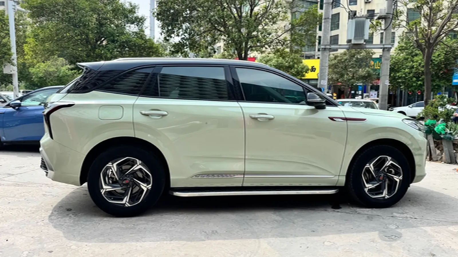 2023 HongQi HS3 1.5T 169HP L4 7DCT,autocango,china used car exporter,china ev exporter,chinese used car exporter,chinese used ev exporter