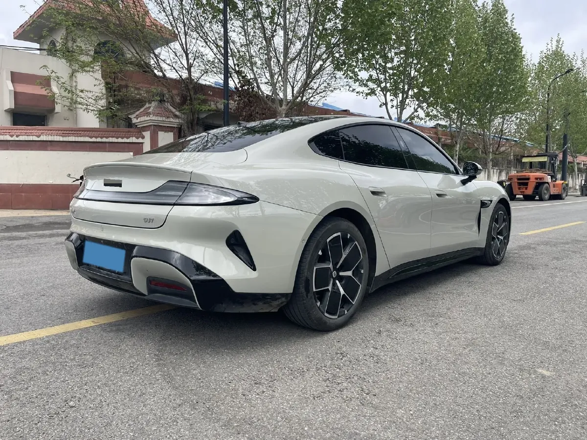 2024 MI SU7 BEV 73.6KWH,autocango,china used car exporter,china ev exporter,chinese used car exporter,chinese used ev exporter