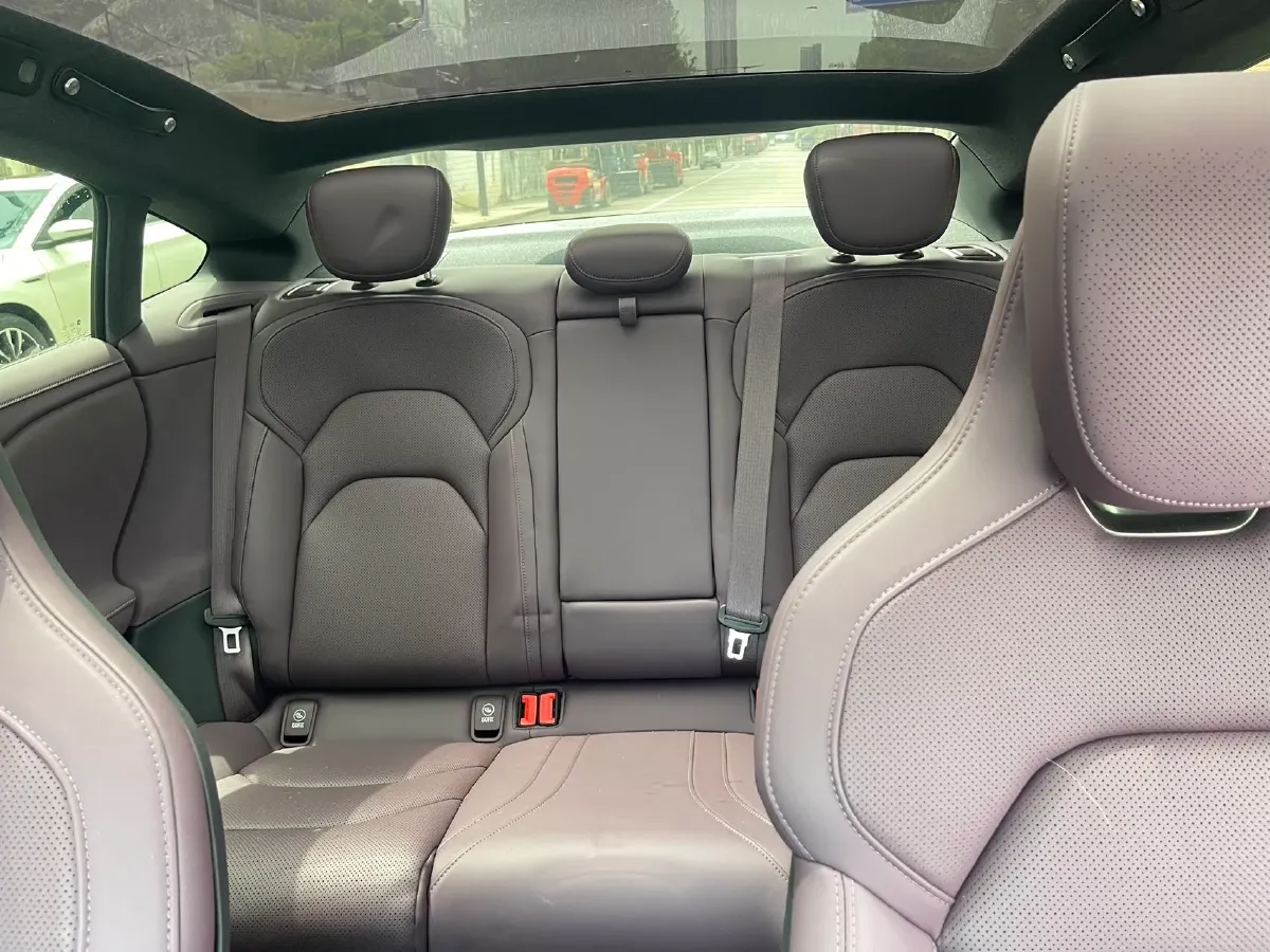 2024 MI SU7 BEV 73.6KWH,autocango,china used car exporter,china ev exporter,chinese used car exporter,chinese used ev exporter