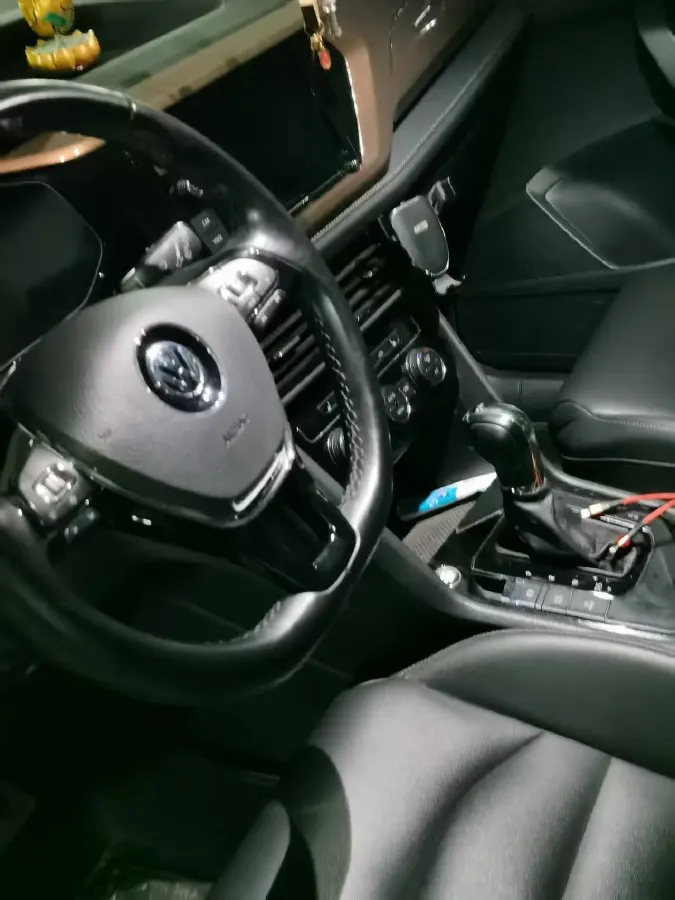 2019 MINI MINI 1.5T 102HP L3 7DCT,autocango,china used car exporter,china ev exporter,chinese used car exporter,chinese used ev exporter