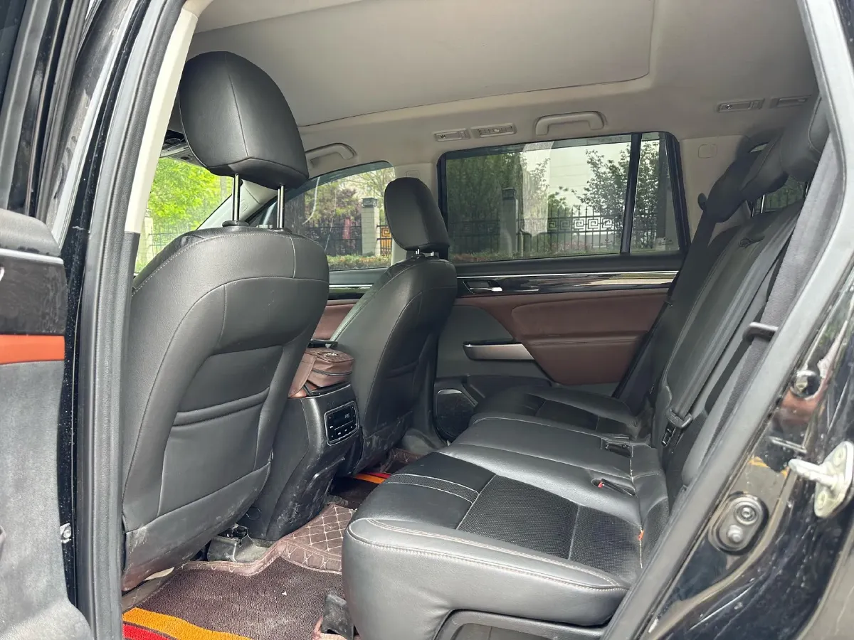 2017 GAC Trumpchi GS8 2.0T 201HP L4 6AT,autocango,china used car exporter,china ev exporter,chinese used car exporter,chinese used ev exporter