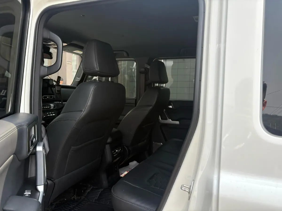 2024 212 212 T01 2.0T 252HP L4 8AT,autocango,china used car exporter,china ev exporter,chinese used car exporter,chinese used ev exporter