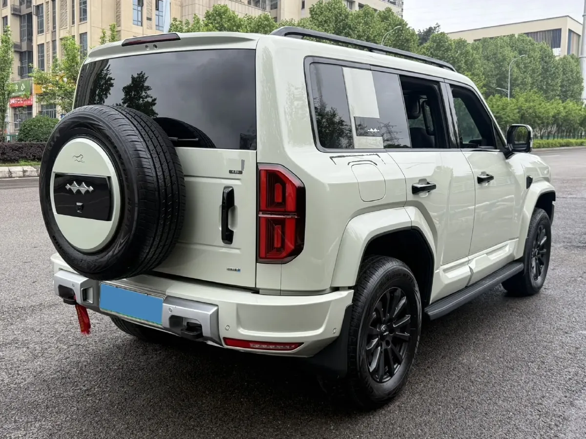 2025 FangChengBao Bao 5 1.5T 194HP L4 E-CVT PHEV 31.8KWH,autocango,china used car exporter,china ev exporter,chinese used car exporter,chinese used ev exporter