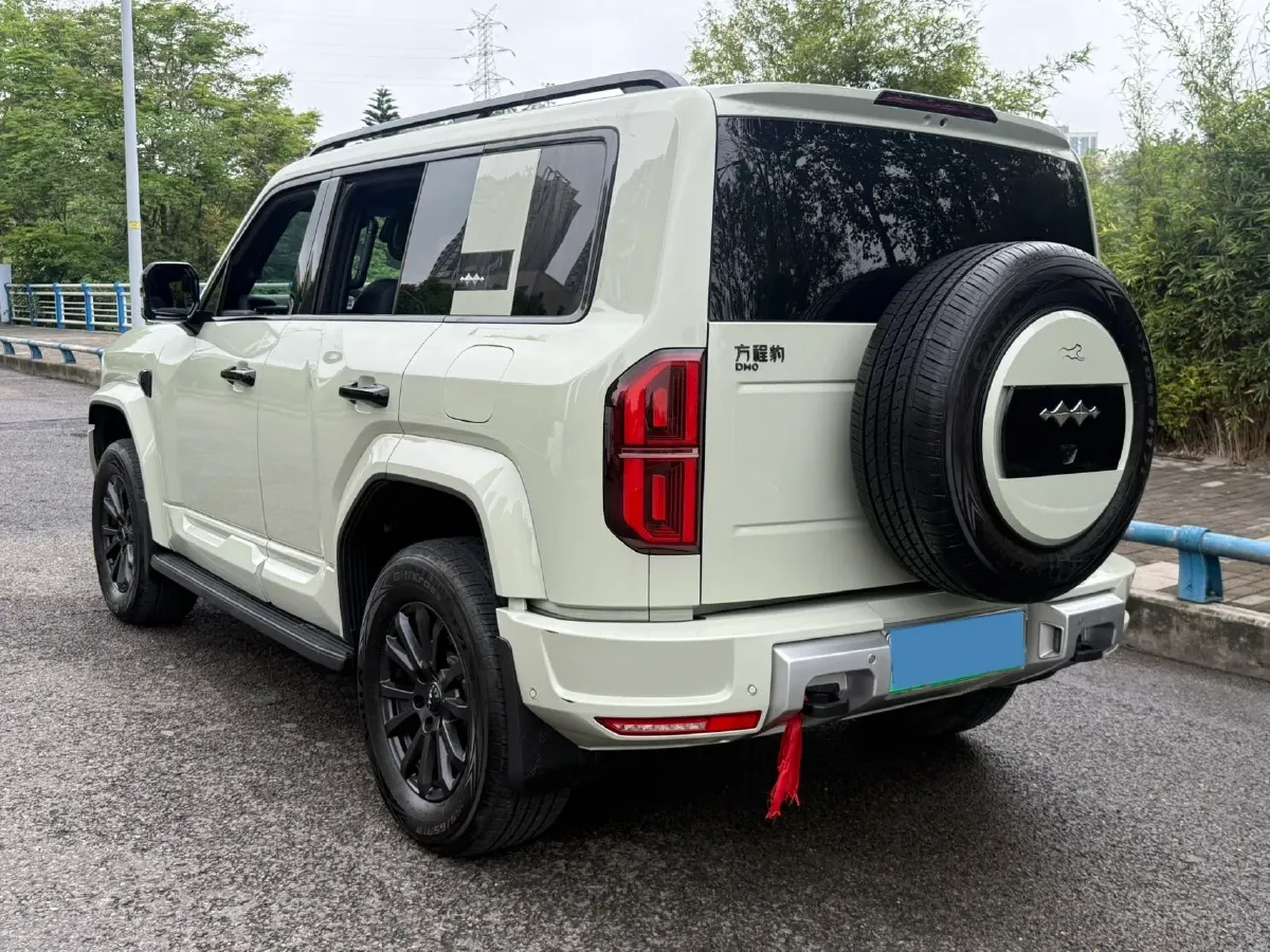 2025 FangChengBao Bao 5 1.5T 194HP L4 E-CVT PHEV 31.8KWH,autocango,china used car exporter,china ev exporter,chinese used car exporter,chinese used ev exporter