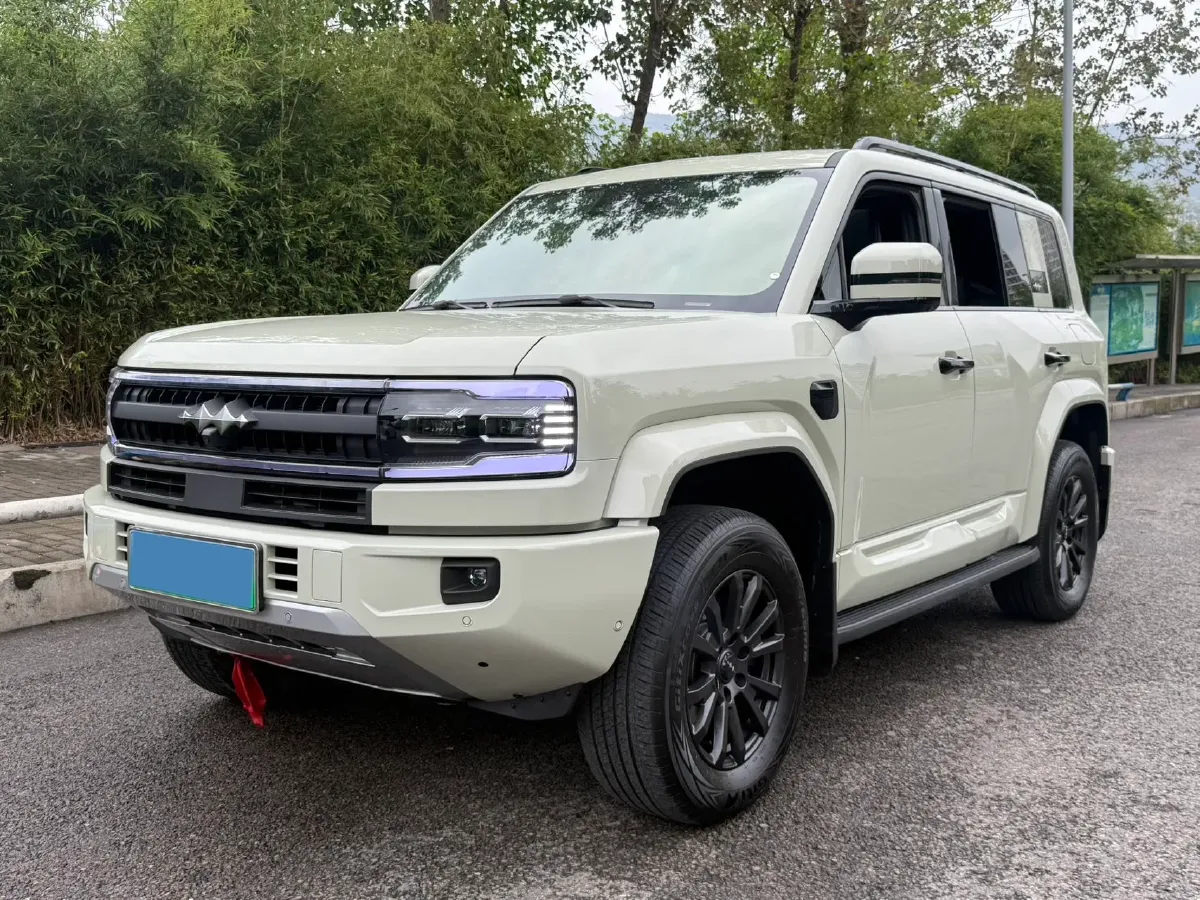 2025 FangChengBao Bao 5 1.5T 194HP L4 E-CVT PHEV 31.8KWH,autocango,china used car exporter,china ev exporter,chinese used car exporter,chinese used ev exporter