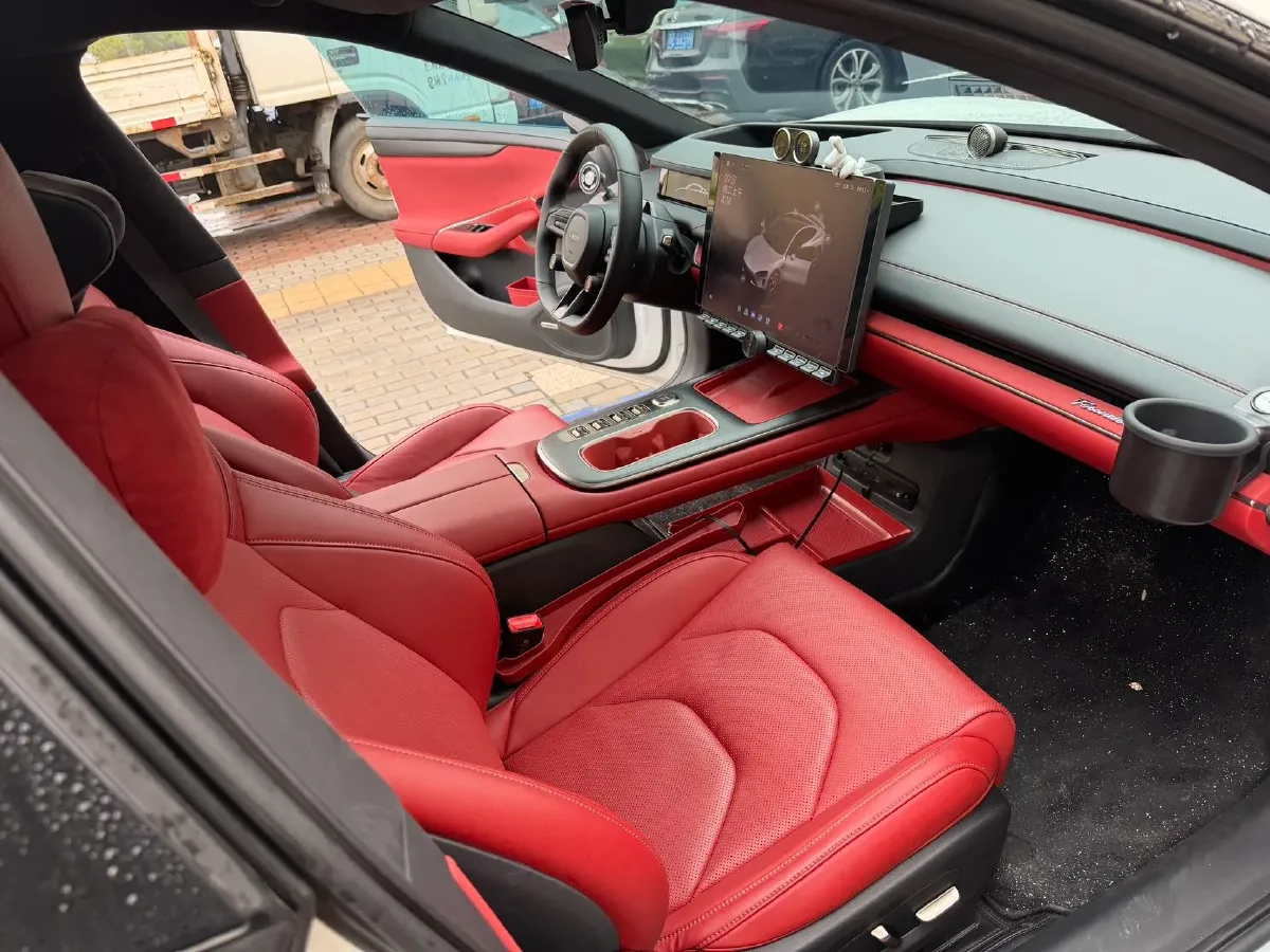 2024 MI SU7 BEV 101KWH,autocango,china used car exporter,china ev exporter,chinese used car exporter,chinese used ev exporter