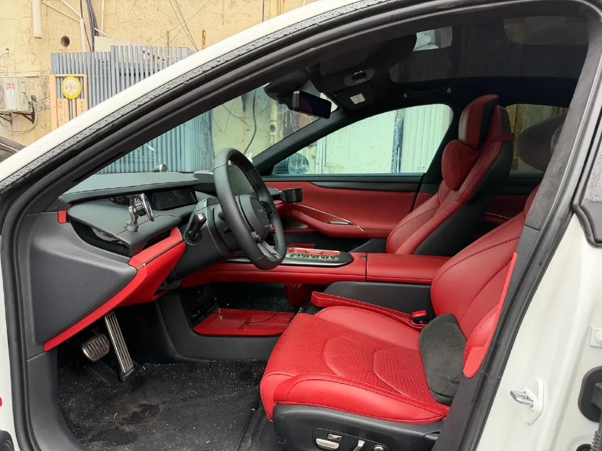 2024 MI SU7 BEV 101KWH,autocango,china used car exporter,china ev exporter,chinese used car exporter,chinese used ev exporter