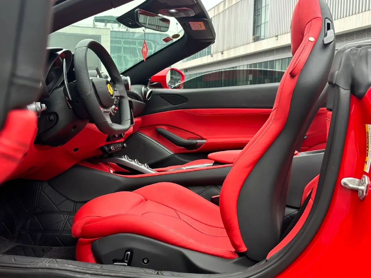 2018 Ferrari Portofino 3.9T 600HP V8 7DCT,autocango,china used car exporter,china ev exporter,chinese used car exporter,chinese used ev exporter