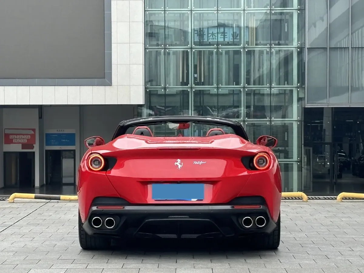 2018 Ferrari Portofino 3.9T 600HP V8 7DCT,autocango,china used car exporter,china ev exporter,chinese used car exporter,chinese used ev exporter