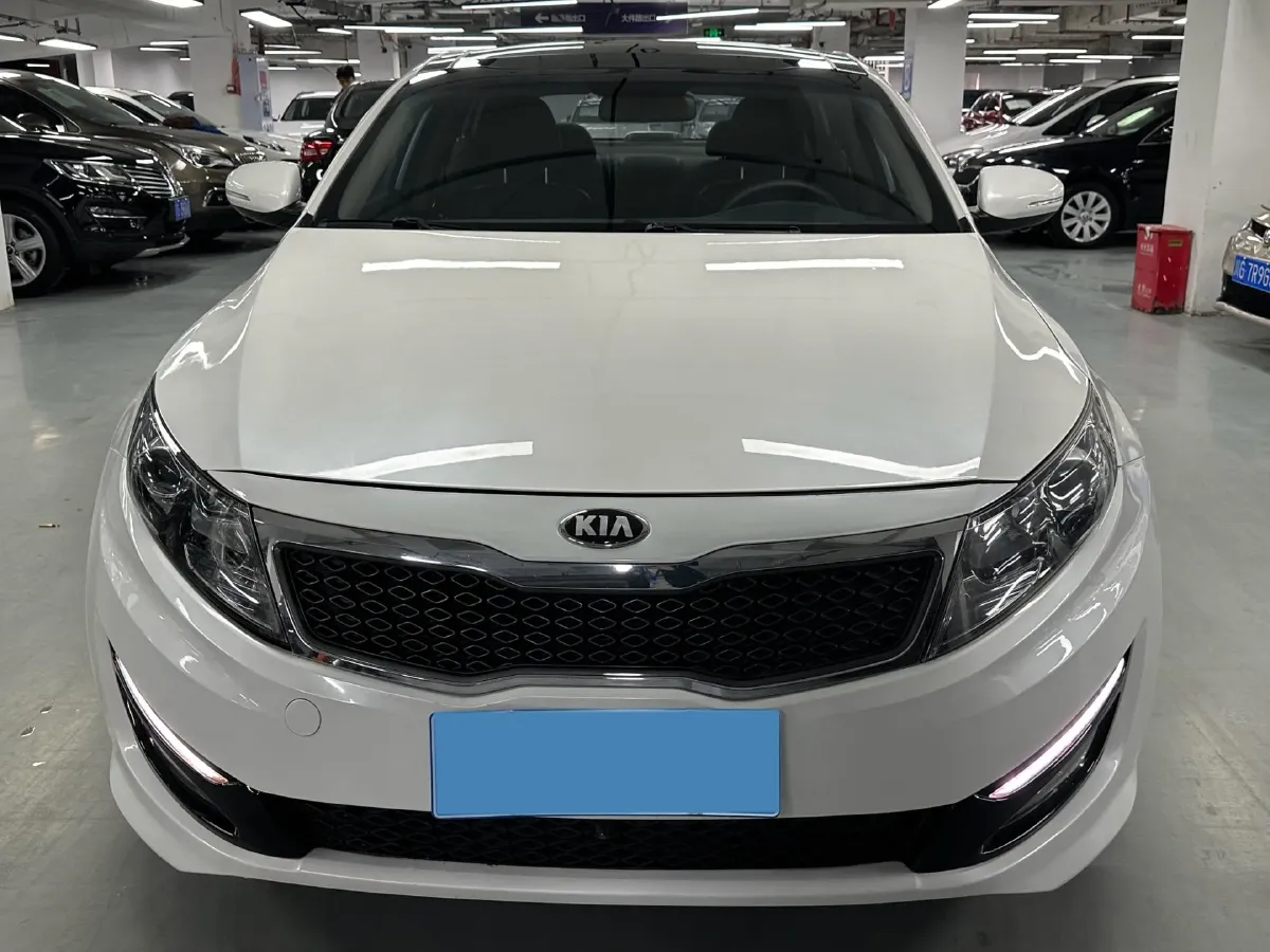 2012 Kia K5 2.0L 162HP L4 6AT,autocango,china used car exporter,china ev exporter,chinese used car exporter,chinese used ev exporter