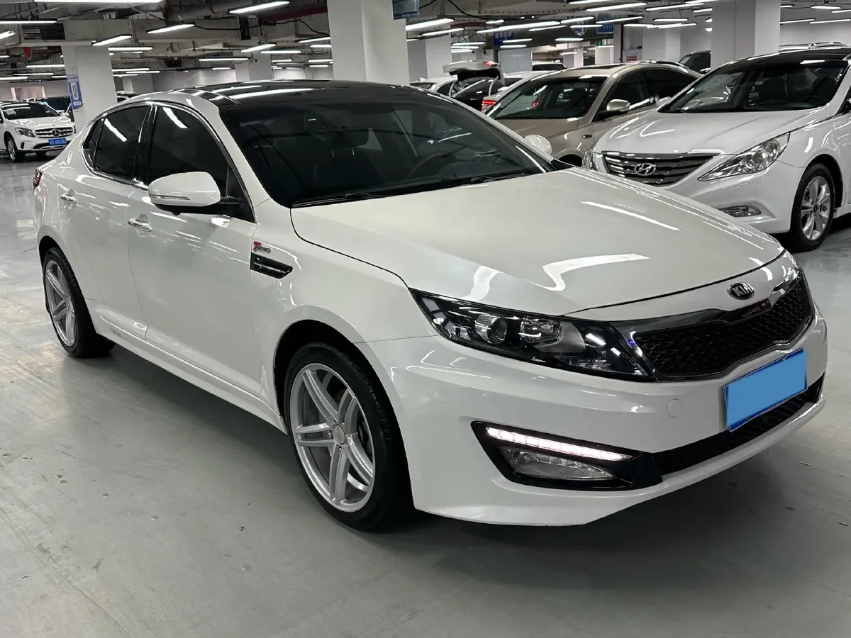 2012 Kia K5 2.0L 162HP L4 6AT,autocango,china used car exporter,china ev exporter,chinese used car exporter,chinese used ev exporter