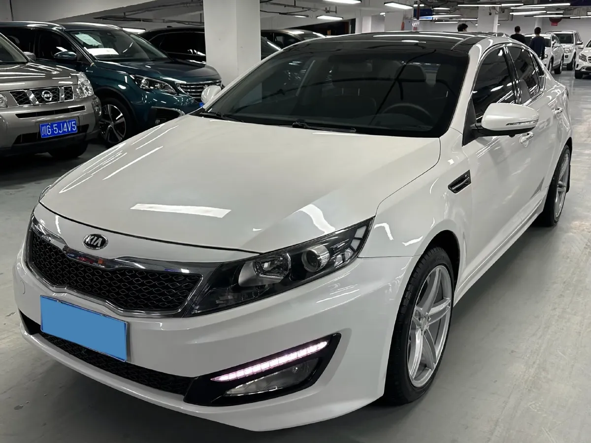 2012 Kia K5 2.0L 162HP L4 6AT,autocango,china used car exporter,china ev exporter,chinese used car exporter,chinese used ev exporter
