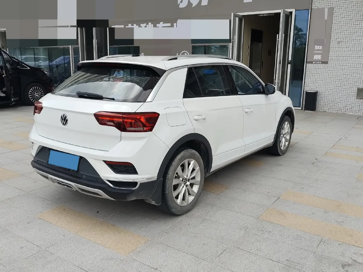 2022 Volkswagen T-Roc 1.4T 150HP L4 7DCT,autocango,china used car exporter,china ev exporter,chinese used car exporter,chinese used ev exporter
