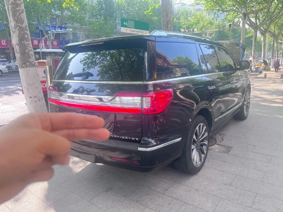 2019 Lincoln Navigator 3.5T 388HP V6 10AT,autocango,china used car exporter,china ev exporter,chinese used car exporter,chinese used ev exporter