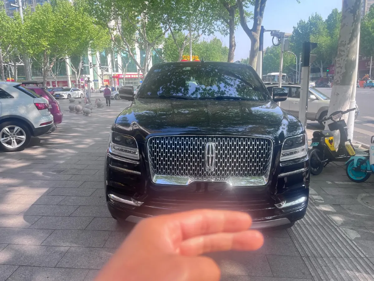 2019 Lincoln Navigator 3.5T 388HP V6 10AT,autocango,china used car exporter,china ev exporter,chinese used car exporter,chinese used ev exporter