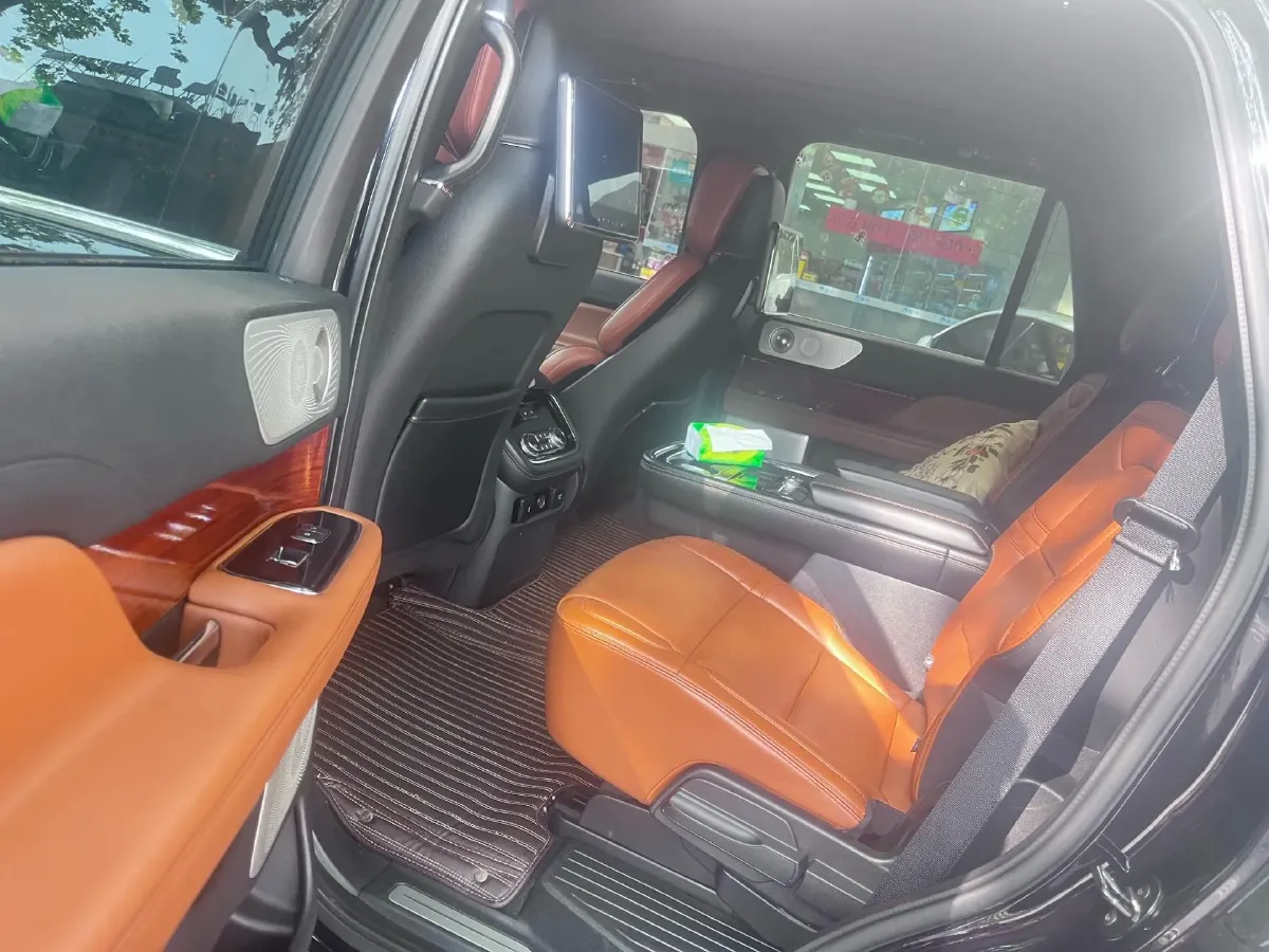 2019 Lincoln Navigator 3.5T 388HP V6 10AT,autocango,china used car exporter,china ev exporter,chinese used car exporter,chinese used ev exporter