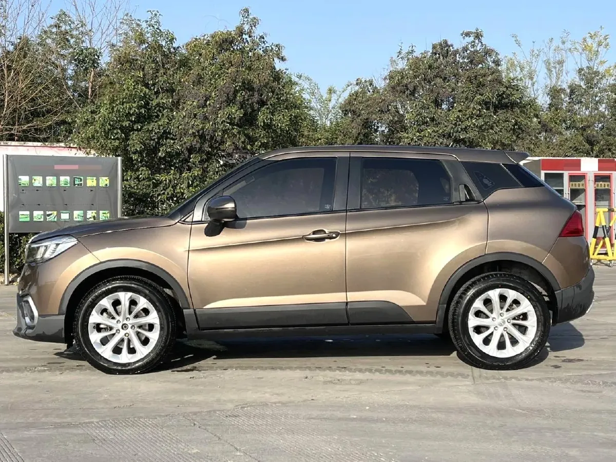 2017 Brilliance Auto V3 1.5L 112HP L4 5MT,autocango,china used car exporter,china ev exporter,chinese used car exporter,chinese used ev exporter