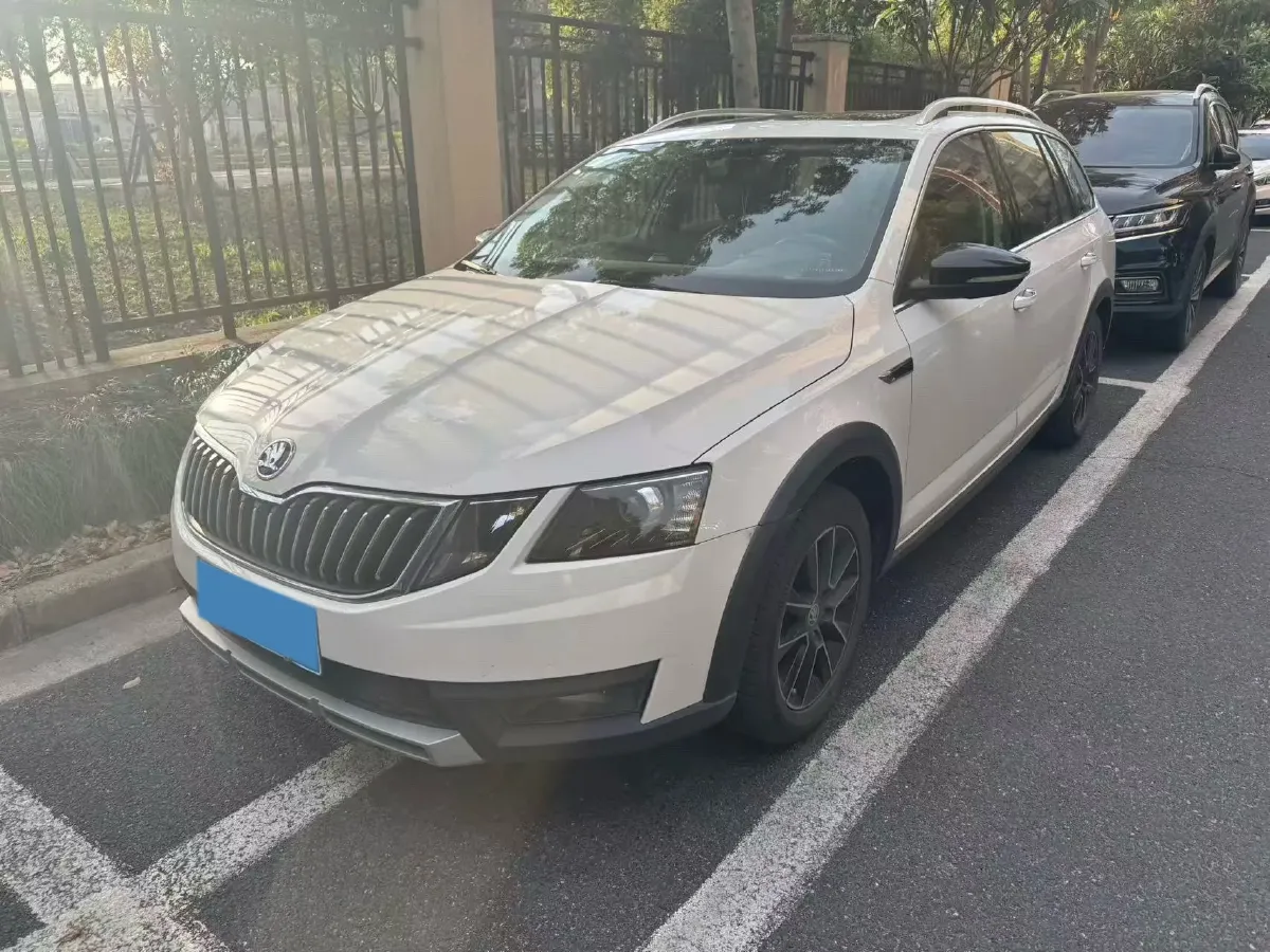 2018 Skoda Octavia 1.2T 116HP L4 7DCT,autocango,china used car exporter,china ev exporter,chinese used car exporter,chinese used ev exporter