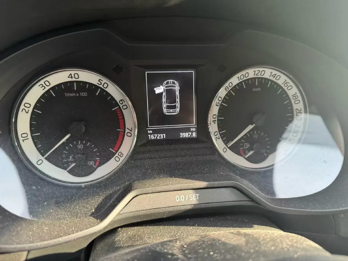 2018 Skoda Octavia 1.2T 116HP L4 7DCT,autocango,china used car exporter,china ev exporter,chinese used car exporter,chinese used ev exporter