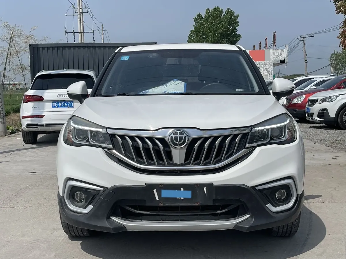 2017 Brilliance Auto V3 1.5L 112HP L4 5MT,autocango,china used car exporter,china ev exporter,chinese used car exporter,chinese used ev exporter