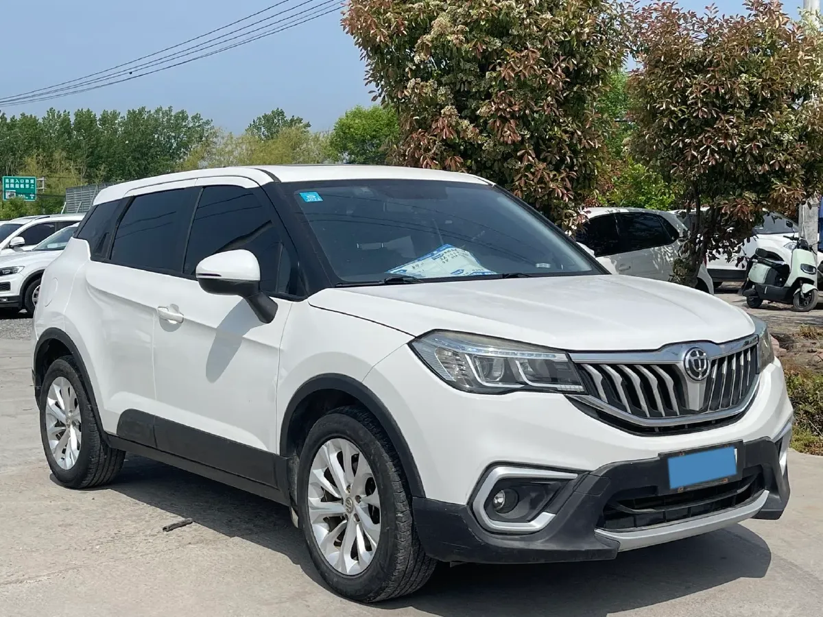 2017 Brilliance Auto V3 1.5L 112HP L4 5MT,autocango,china used car exporter,china ev exporter,chinese used car exporter,chinese used ev exporter