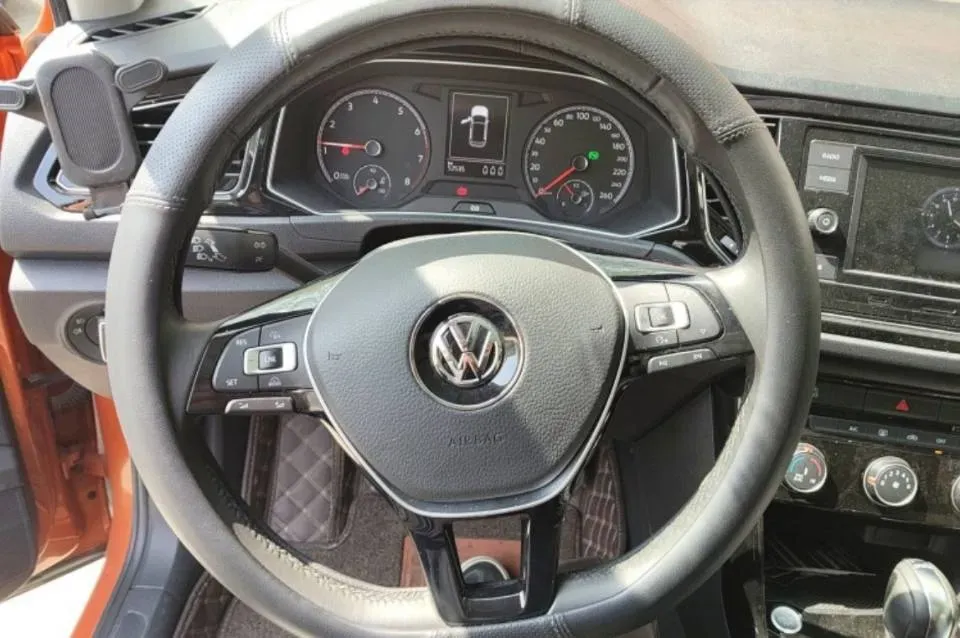 2019 Volkswagen T-Roc 1.4T 150HP L4 7DCT,autocango,china used car exporter,china ev exporter,chinese used car exporter,chinese used ev exporter