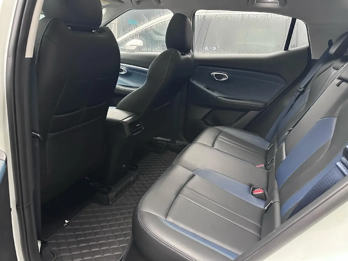 2023 GAC Trumpchi GS3 1.5T 177HP L4 7DCT,autocango,china used car exporter,china ev exporter,chinese used car exporter,chinese used ev exporter