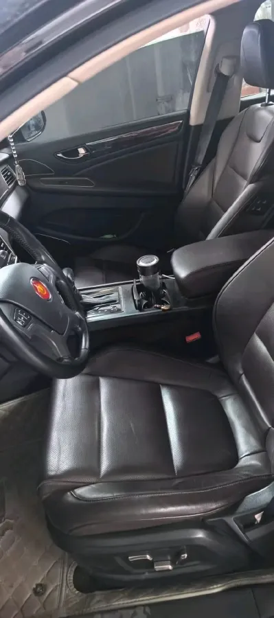 2017 HongQi H7 2.0T 204HP L4 6AT,autocango,china used car exporter,china ev exporter,chinese used car exporter,chinese used ev exporter