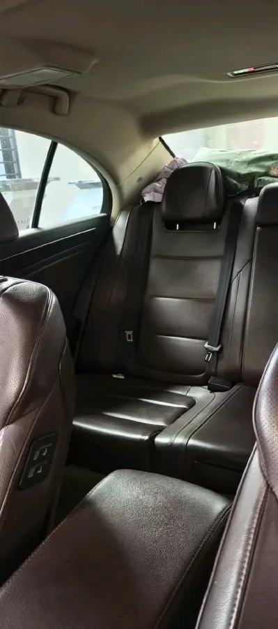 2017 HongQi H7 2.0T 204HP L4 6AT,autocango,china used car exporter,china ev exporter,chinese used car exporter,chinese used ev exporter