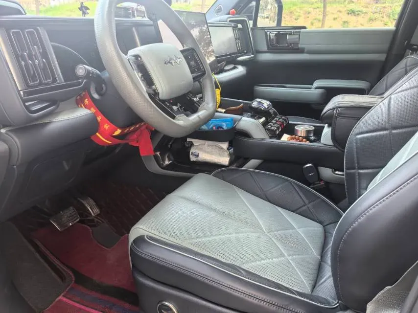 2023 FangChengBao Bao 5 1.5T 194HP L4 E-CVT PHEV 31.8KWH,autocango,china used car exporter,china ev exporter,chinese used car exporter,chinese used ev exporter