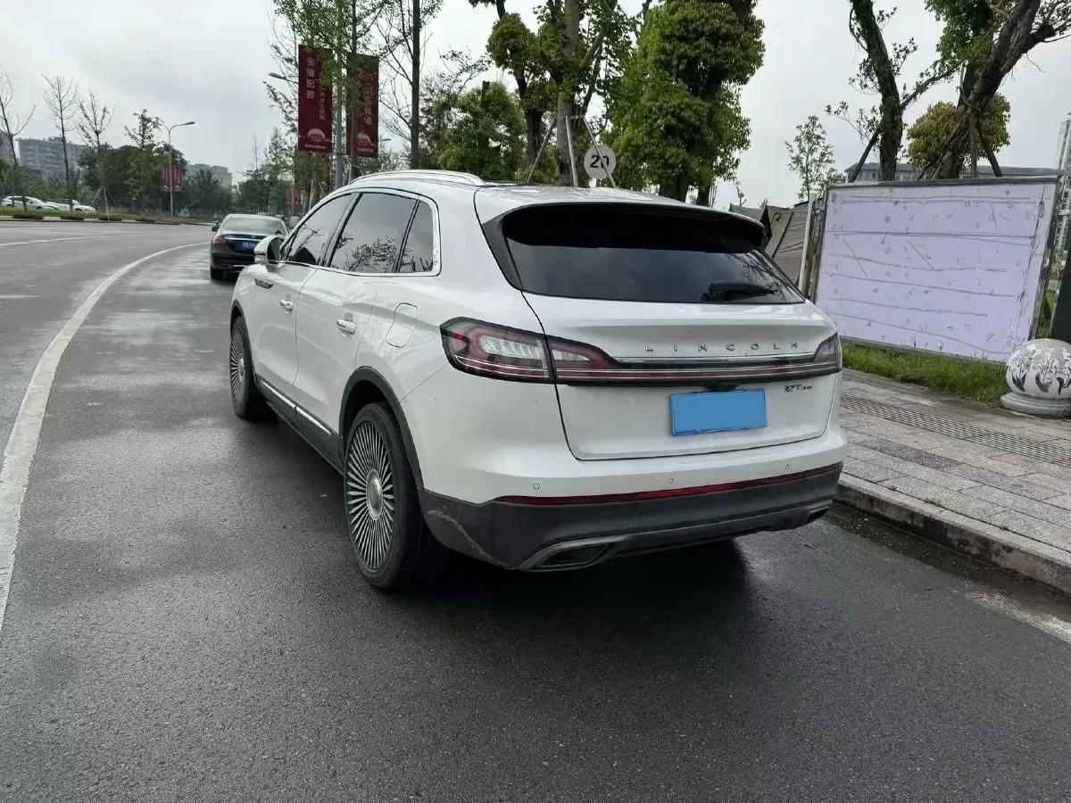 2019 Lincoln Nautilus 2.7T 329HP V6 8AT,autocango,china used car exporter,china ev exporter,chinese used car exporter,chinese used ev exporter