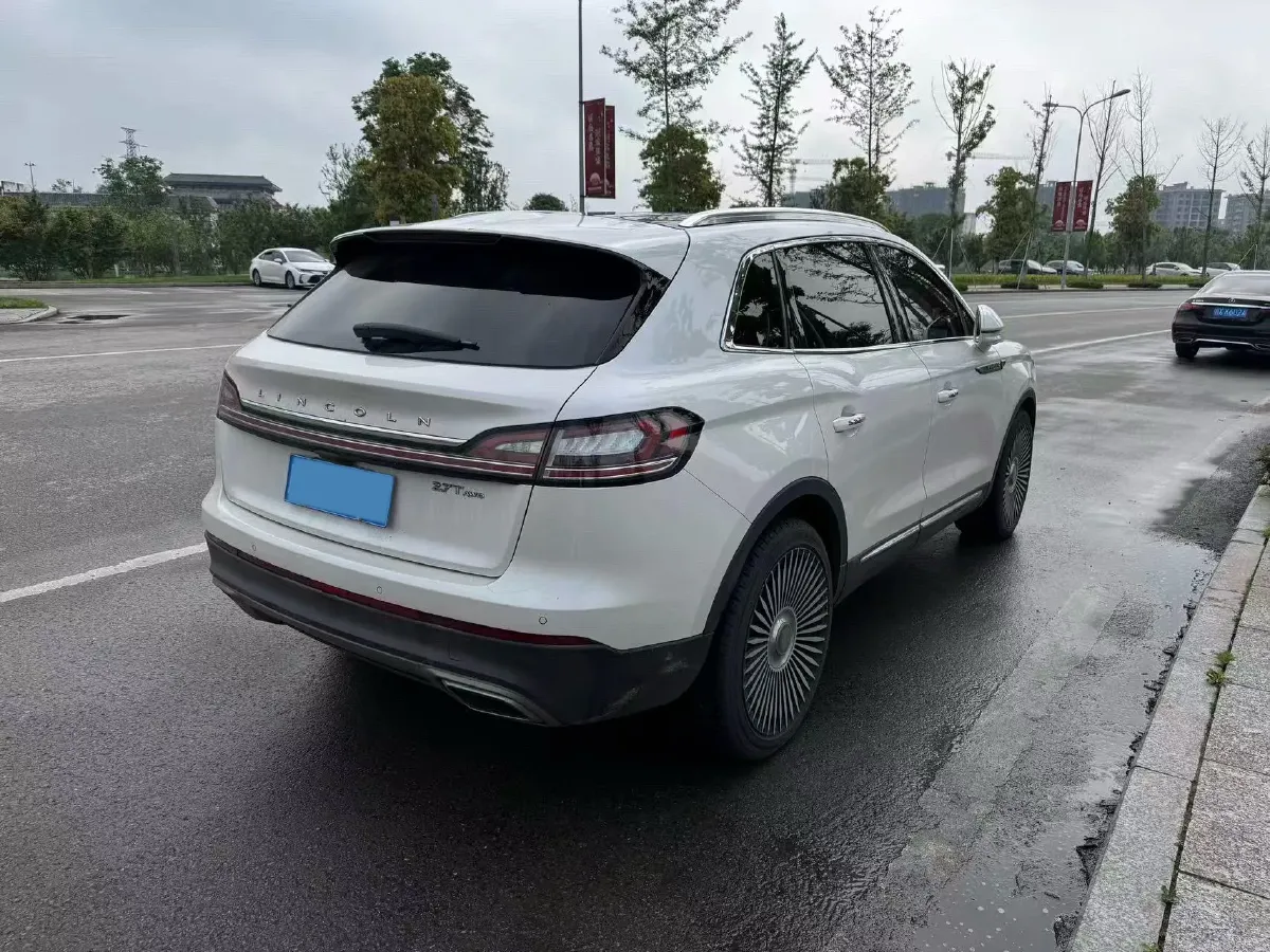 2019 Lincoln Nautilus 2.7T 329HP V6 8AT,autocango,china used car exporter,china ev exporter,chinese used car exporter,chinese used ev exporter
