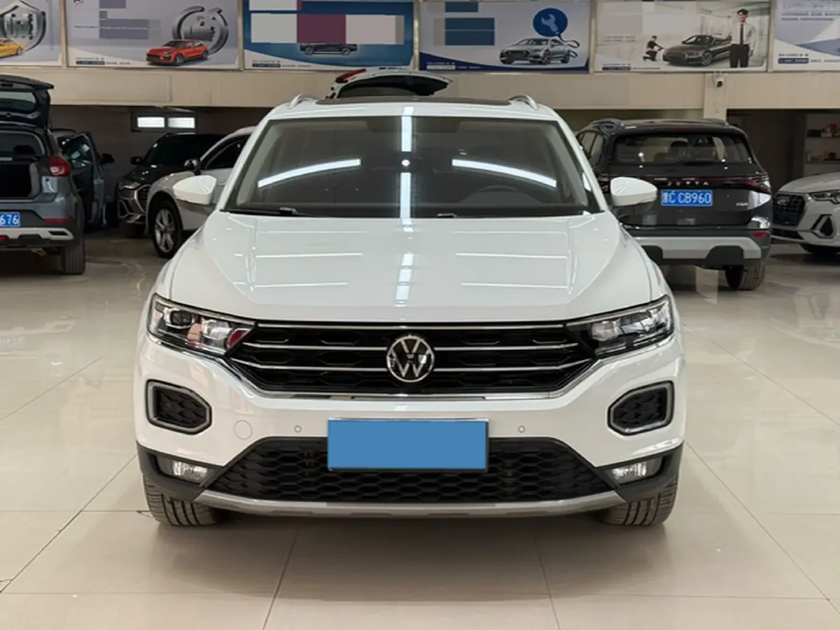 2022 Volkswagen T-Roc 1.4T 150HP L4 7DCT,autocango,china used car exporter,china ev exporter,chinese used car exporter,chinese used ev exporter