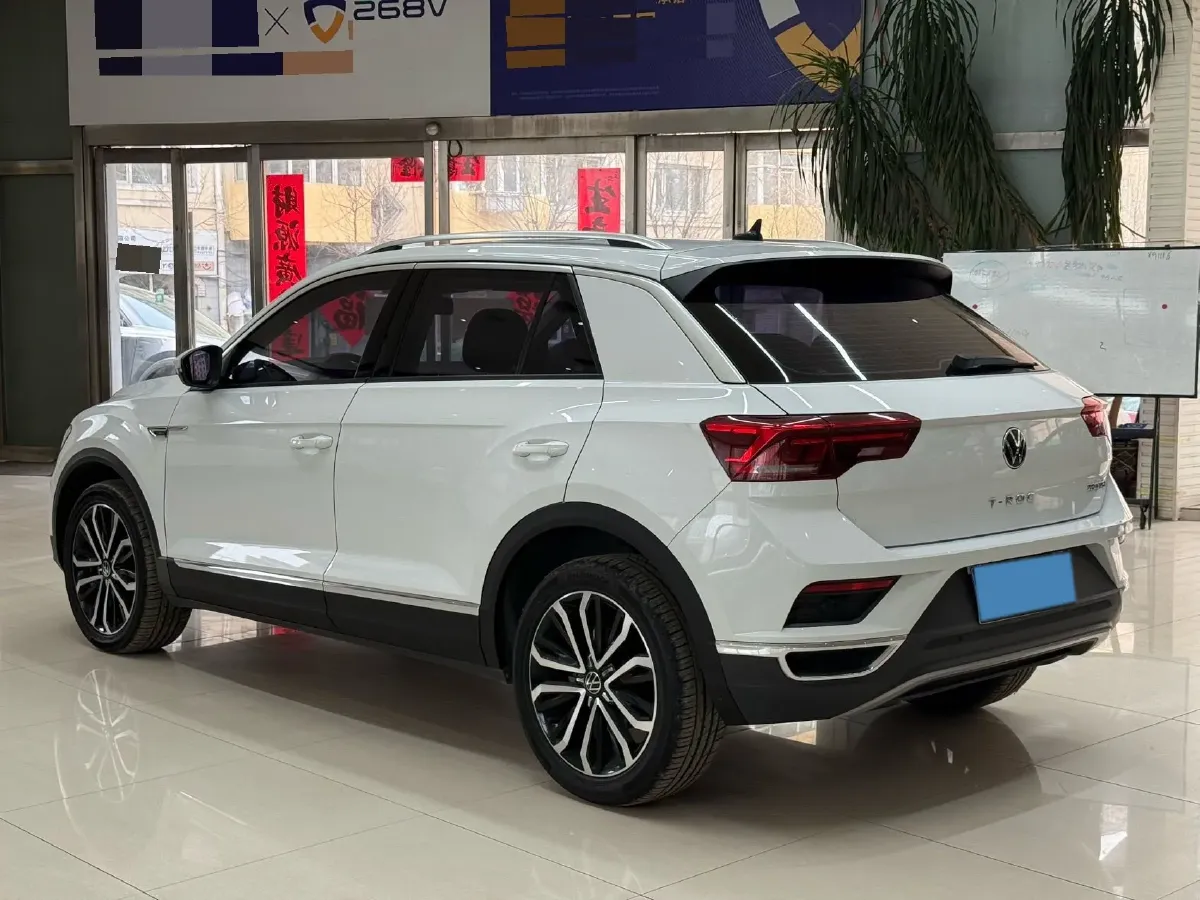 2022 Volkswagen T-Roc 1.4T 150HP L4 7DCT,autocango,china used car exporter,china ev exporter,chinese used car exporter,chinese used ev exporter