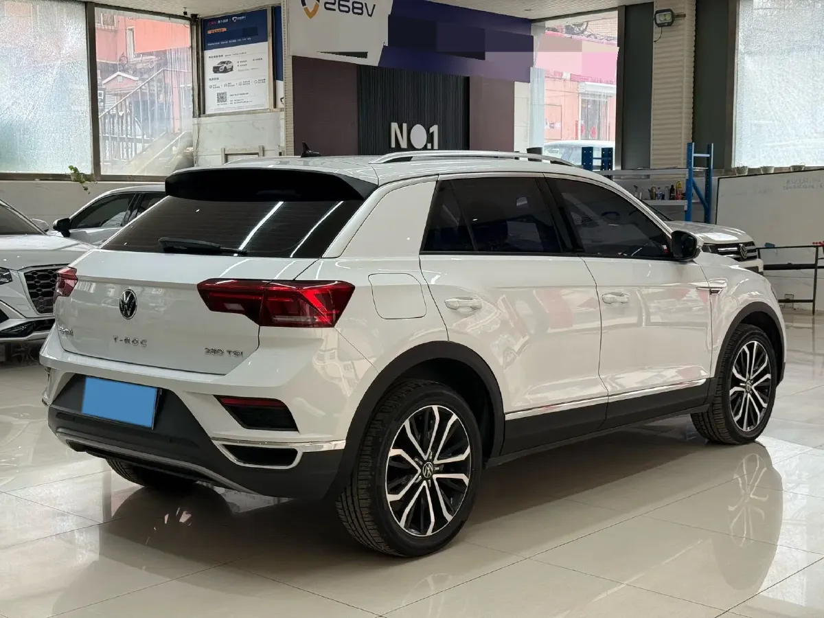 2022 Volkswagen T-Roc 1.4T 150HP L4 7DCT,autocango,china used car exporter,china ev exporter,chinese used car exporter,chinese used ev exporter