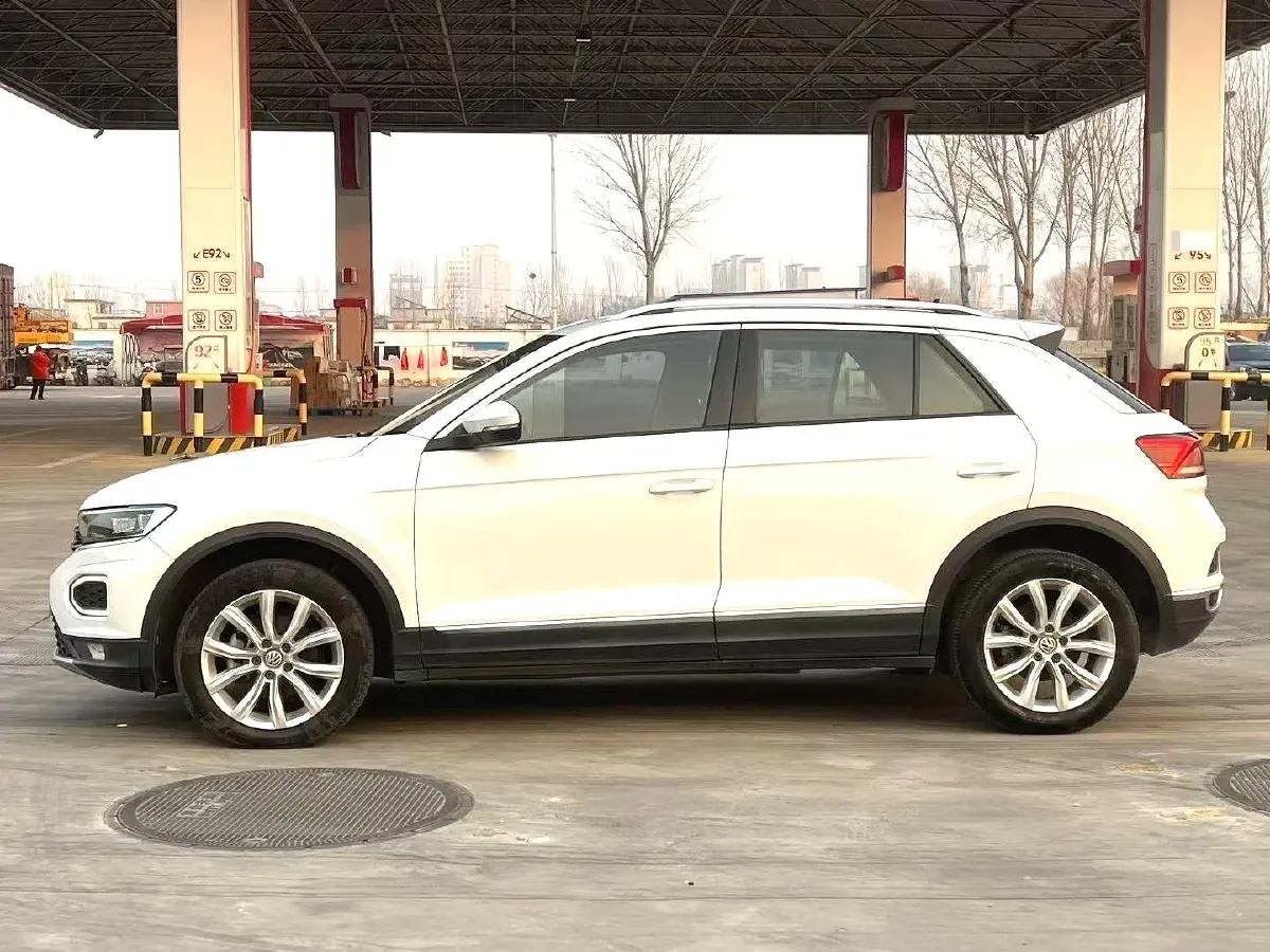2020 Volkswagen T-Roc 1.4T 150HP L4 7DCT,autocango,china used car exporter,china ev exporter,chinese used car exporter,chinese used ev exporter