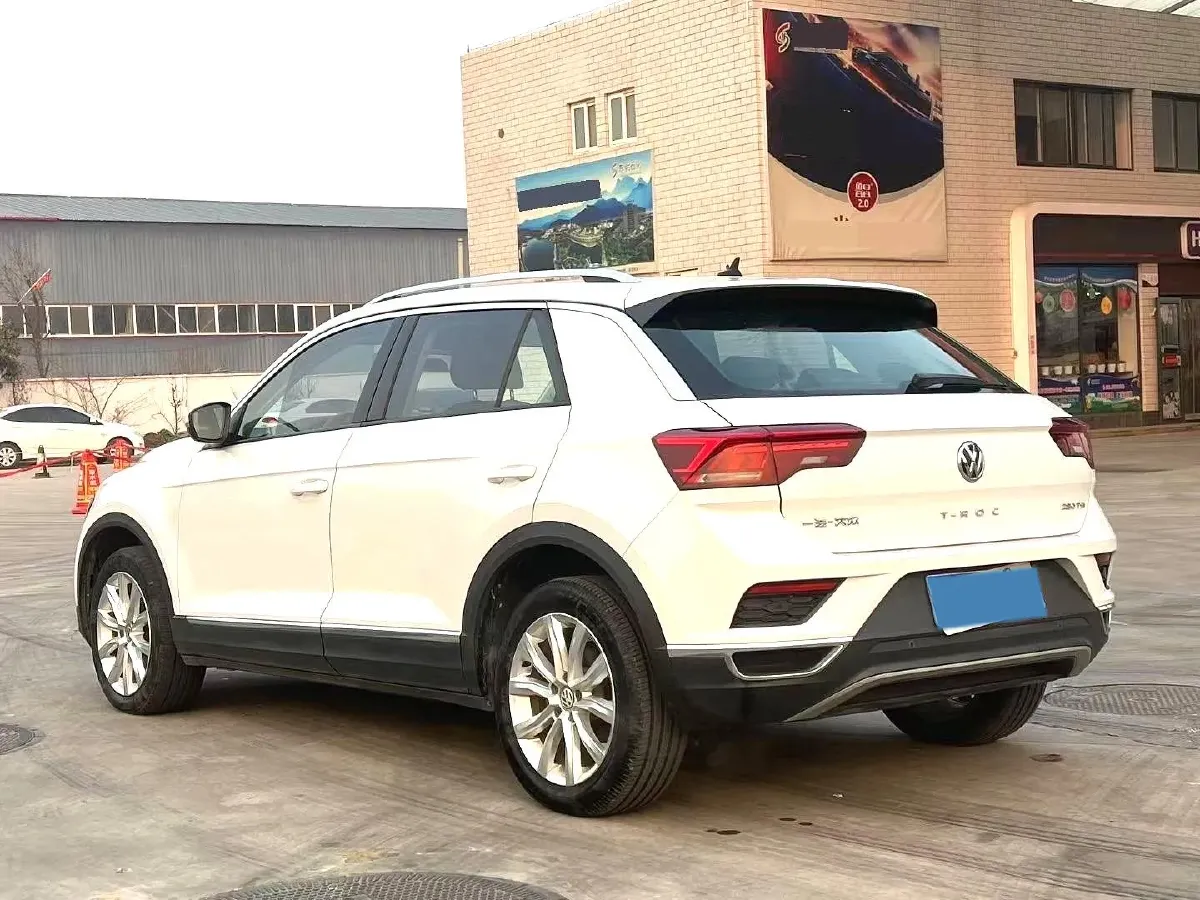 2020 Volkswagen T-Roc 1.4T 150HP L4 7DCT,autocango,china used car exporter,china ev exporter,chinese used car exporter,chinese used ev exporter