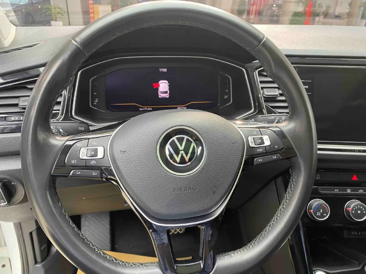 2021 Volkswagen T-Roc 1.4T 150HP L4 7DCT,autocango,china used car exporter,china ev exporter,chinese used car exporter,chinese used ev exporter