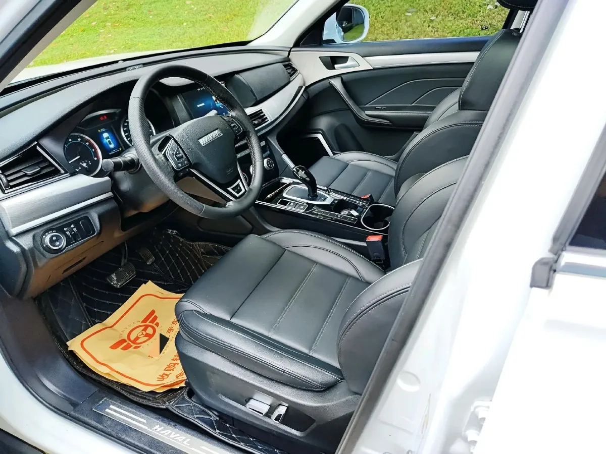 2021 HongQi H7 1.8T 188HP L4 6AT,autocango,china used car exporter,china ev exporter,chinese used car exporter,chinese used ev exporter