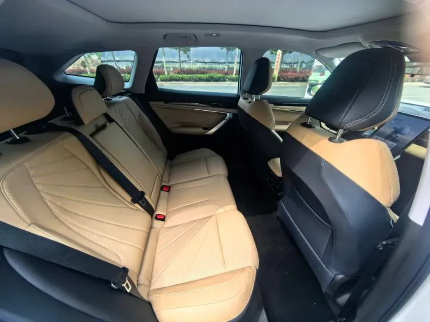 2023 Geely StarRay 1.5T 181HP L4 7DCT,autocango,china used car exporter,china ev exporter,chinese used car exporter,chinese used ev exporter