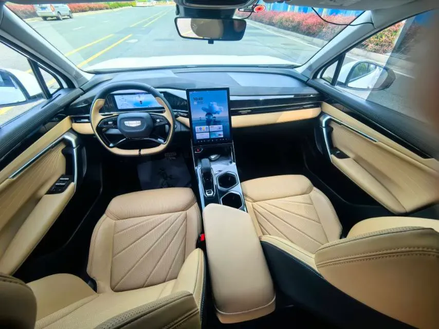 2023 Geely StarRay 1.5T 181HP L4 7DCT,autocango,china used car exporter,china ev exporter,chinese used car exporter,chinese used ev exporter