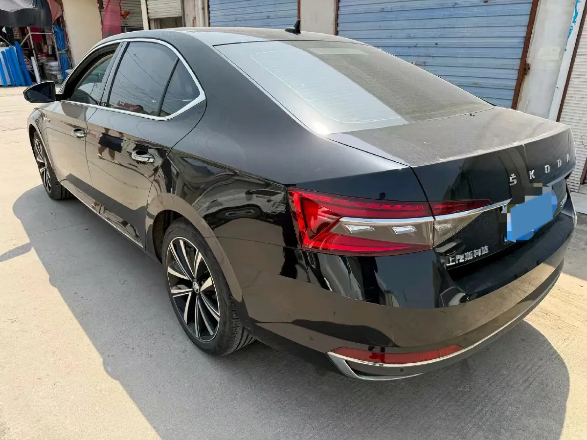 2023 Skoda Superb 1.4T 150HP L4 7DCT,autocango,china used car exporter,china ev exporter,chinese used car exporter,chinese used ev exporter