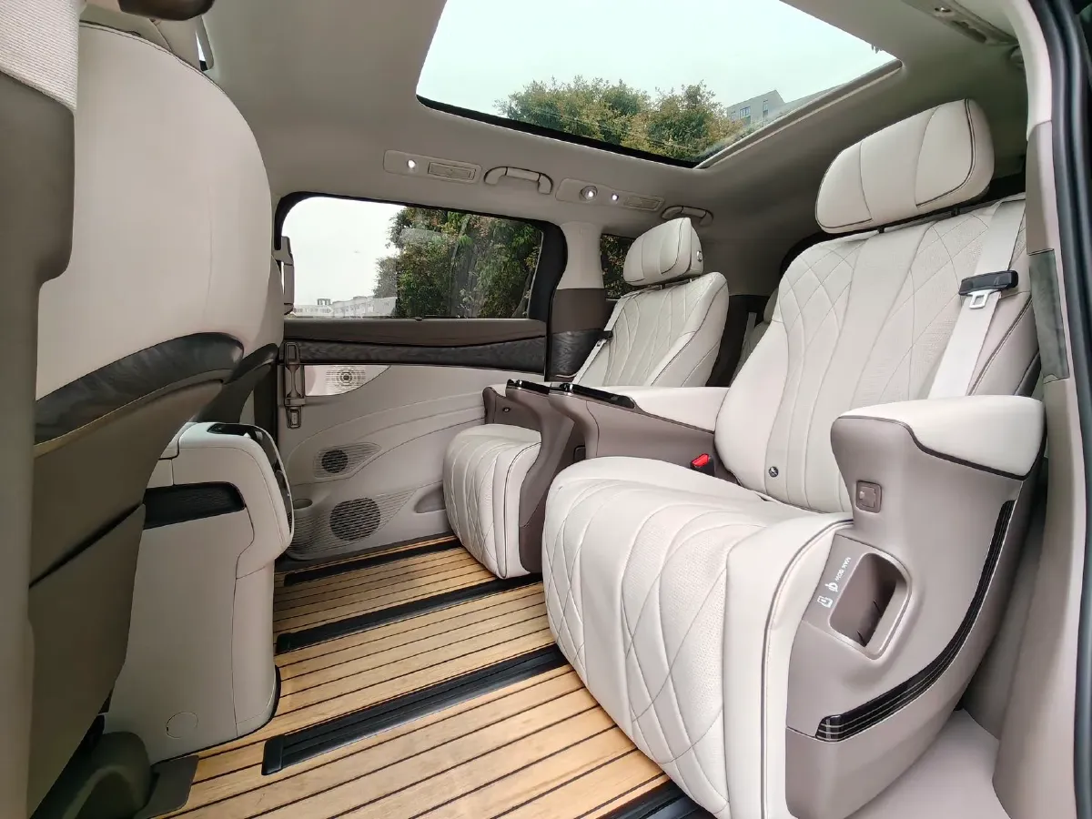 2023 Denza D9 1.5T 139HP L4 E-CVT PHEV 20.39KWH,autocango,china used car exporter,china ev exporter,chinese used car exporter,chinese used ev exporter