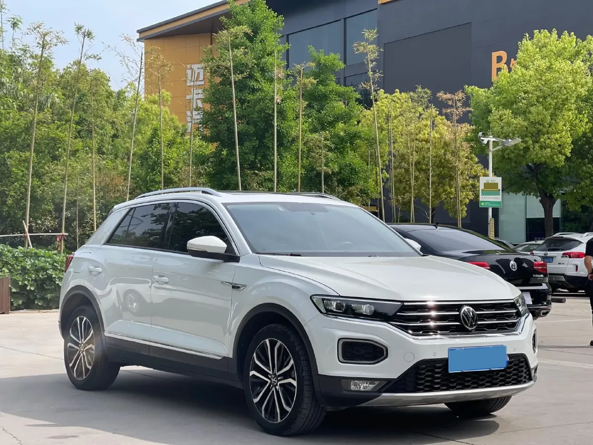 2022 Volkswagen T-Roc 1.4T 150HP L4 7DCT,autocango,china used car exporter,china ev exporter,chinese used car exporter,chinese used ev exporter