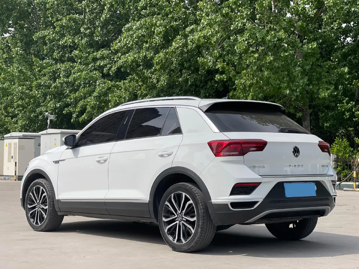 2022 Volkswagen T-Roc 1.4T 150HP L4 7DCT,autocango,china used car exporter,china ev exporter,chinese used car exporter,chinese used ev exporter